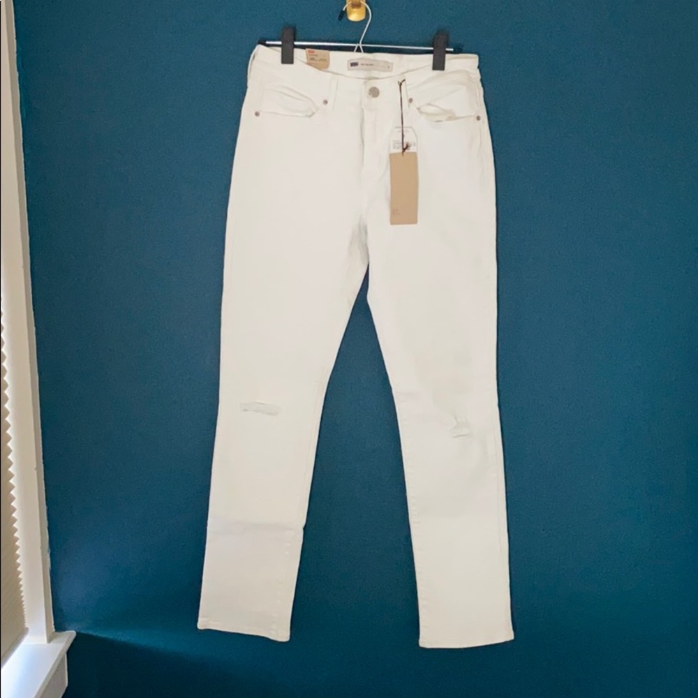 Levi’s | White Mid Rose Distressed Skinny